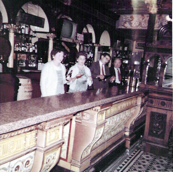 Crown Bar